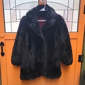 Women's "Faux Fur" coat, in great condition, Size M, made in USA